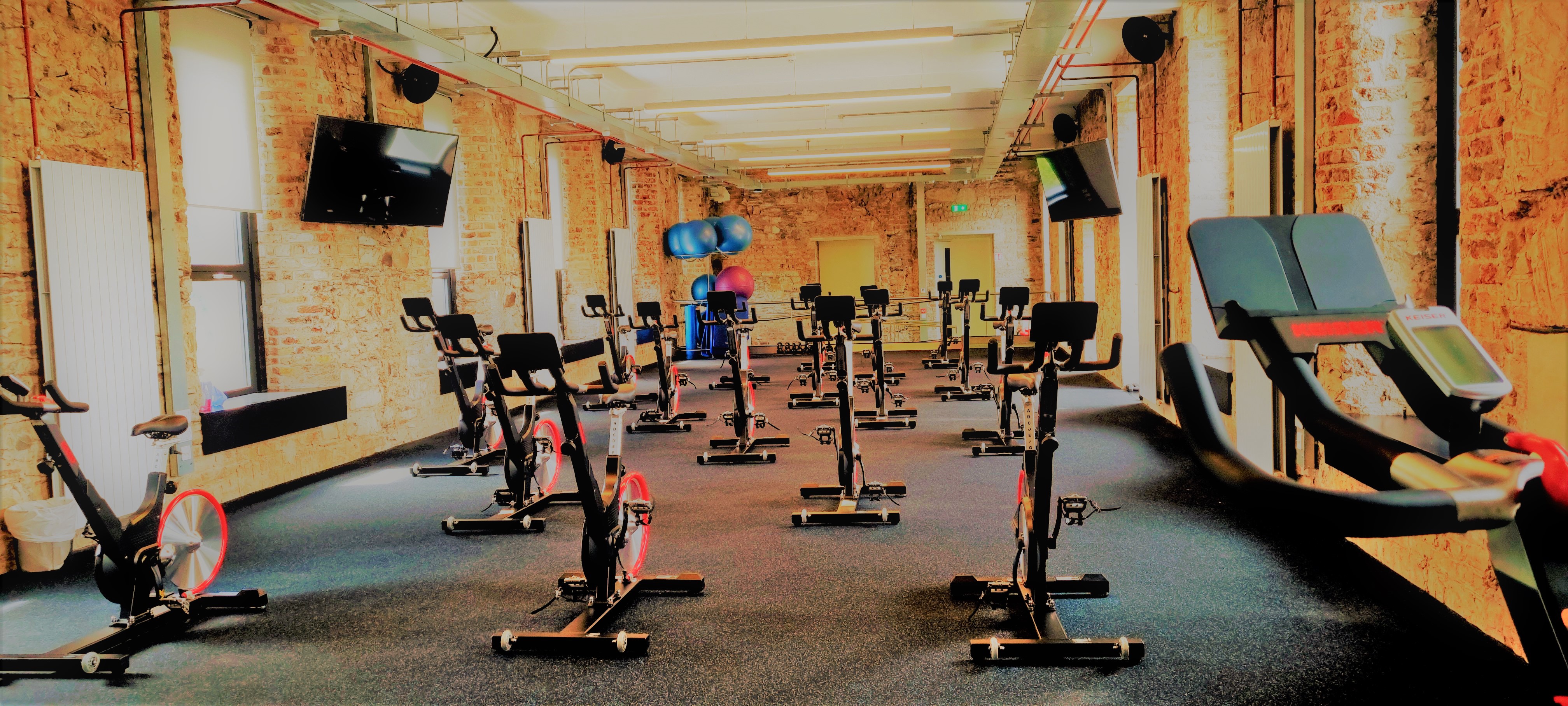 Spin Studio - lower house